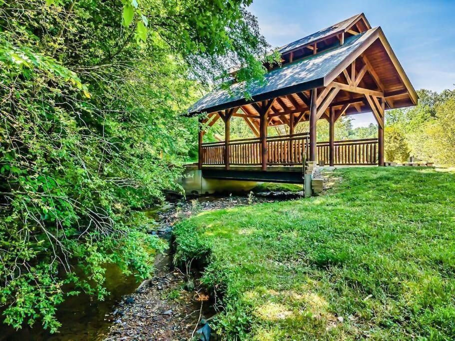 Cabin-N-Smokys! Indoor Resort Pool Views Hot Tub Game Room Sevierville Bagian luar foto