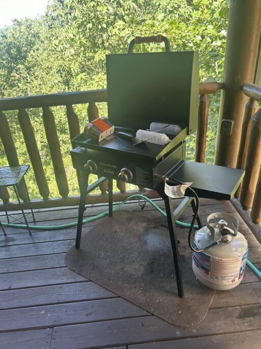 Cabin-N-Smokys! Indoor Resort Pool Views Hot Tub Game Room Sevierville Bagian luar foto