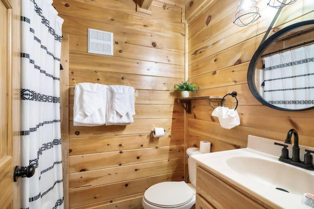 Cabin-N-Smokys! Indoor Resort Pool Views Hot Tub Game Room Sevierville Bagian luar foto